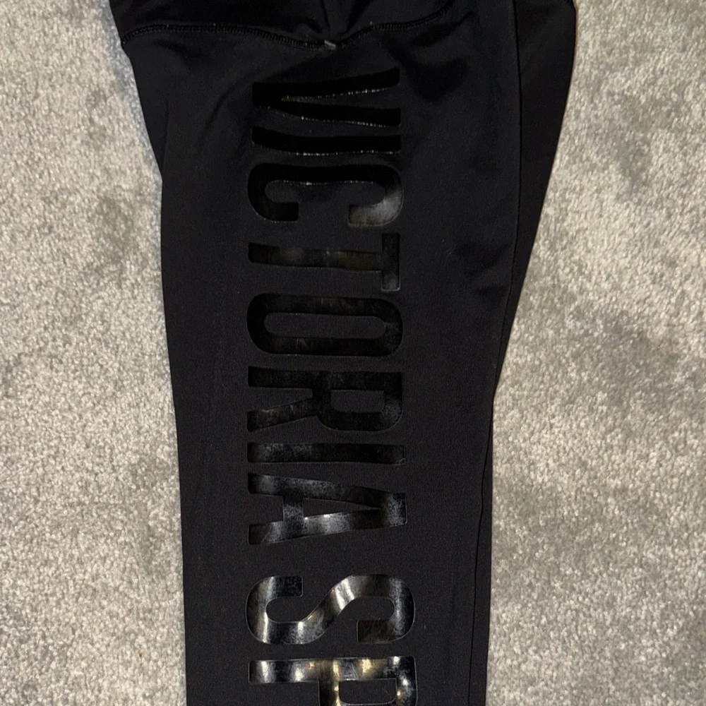 Victoria's Secret Black Leggings - Picture 2 of 4